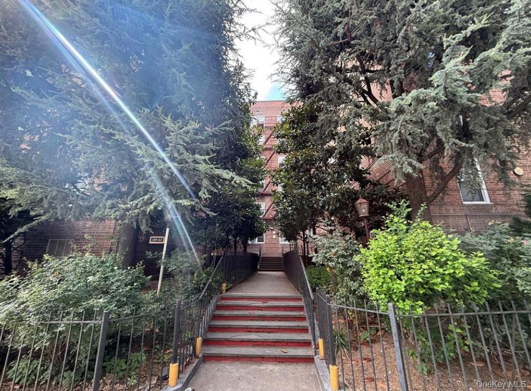 134-39 Blossom Avenue # 1A, Flushing, NY 11355