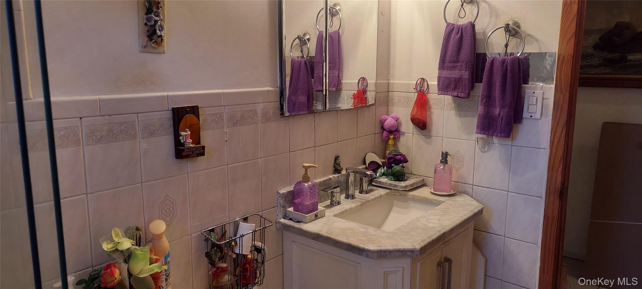 147 S Montgomery Street, Valley Stream, NY 11580