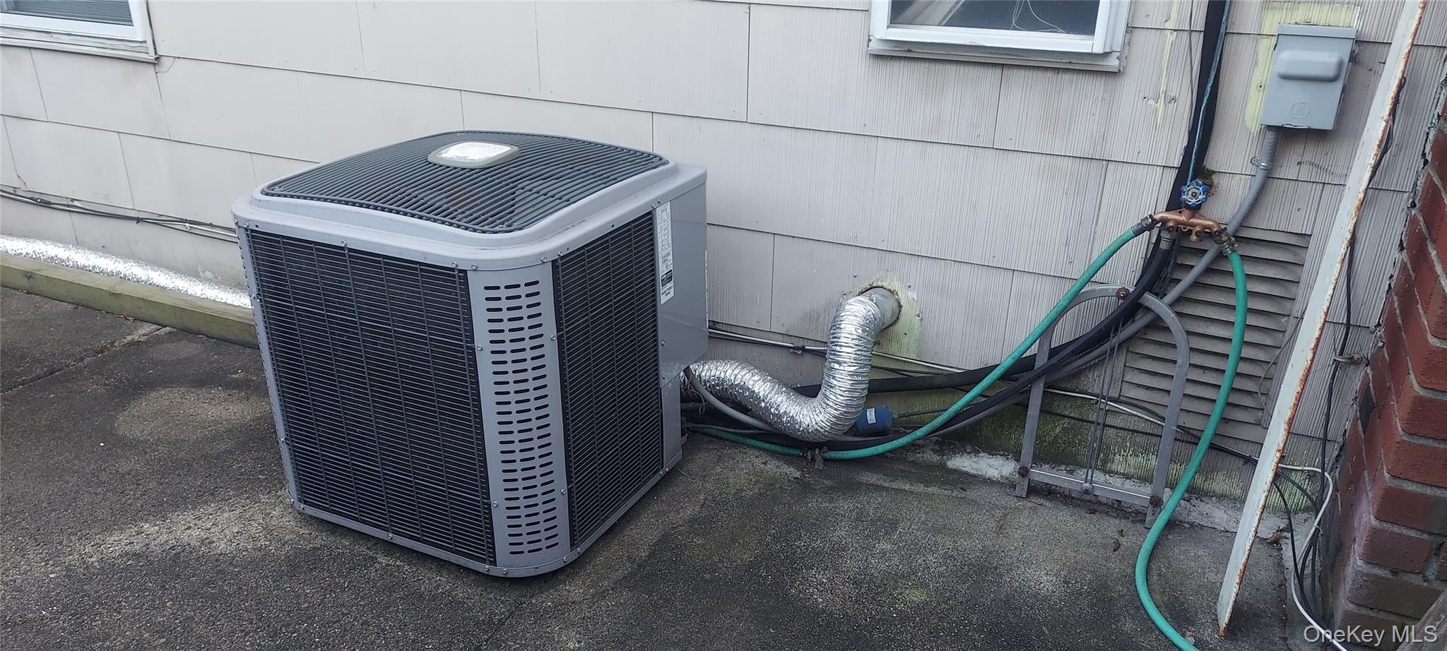 147 S Montgomery Street, Valley Stream, NY 11580