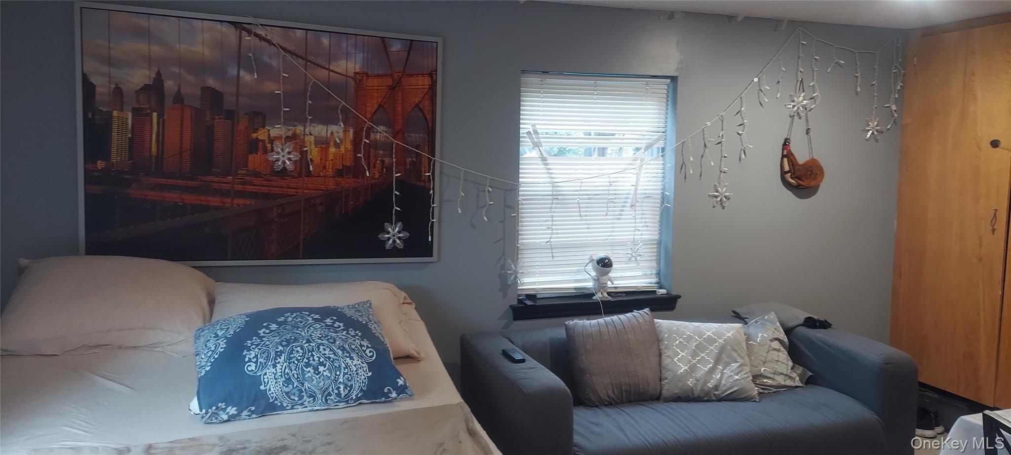 147 S Montgomery Street, Valley Stream, NY 11580