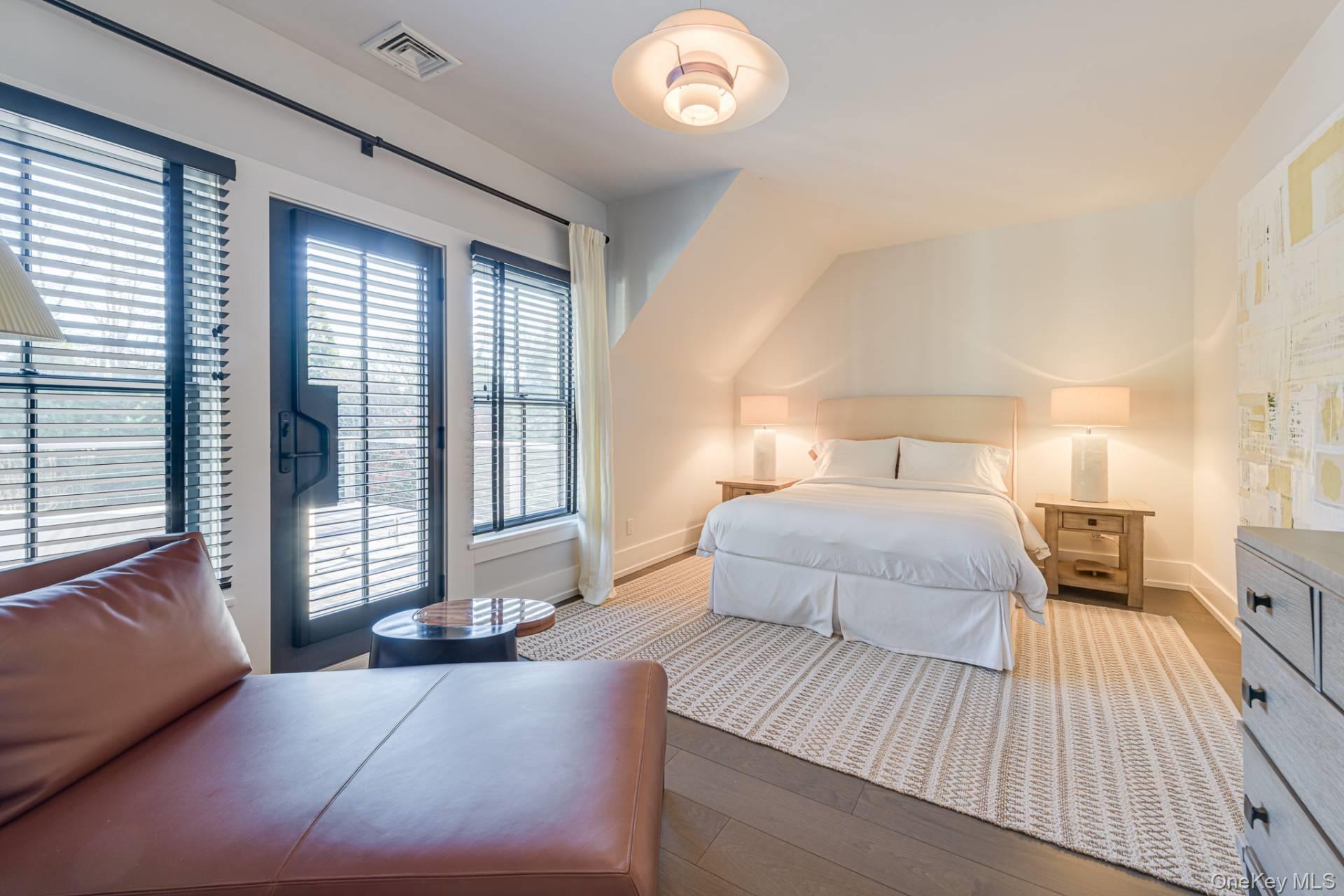 162 Whites Lane, Southampton, NY 11968