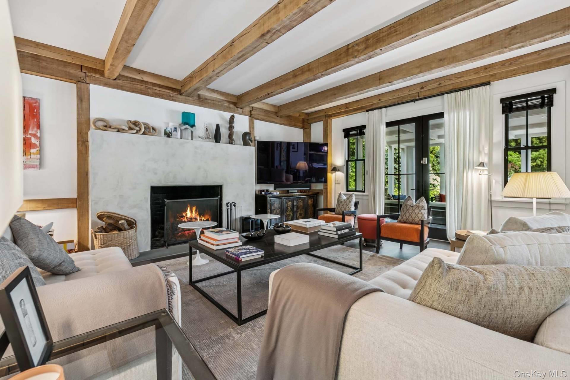 162 Whites Lane, Southampton, NY 11968