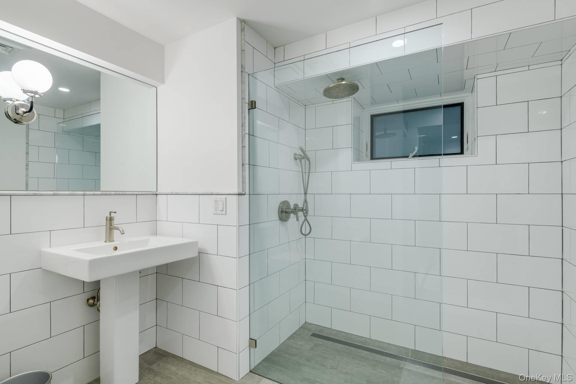 162 Whites Lane, Southampton, NY 11968