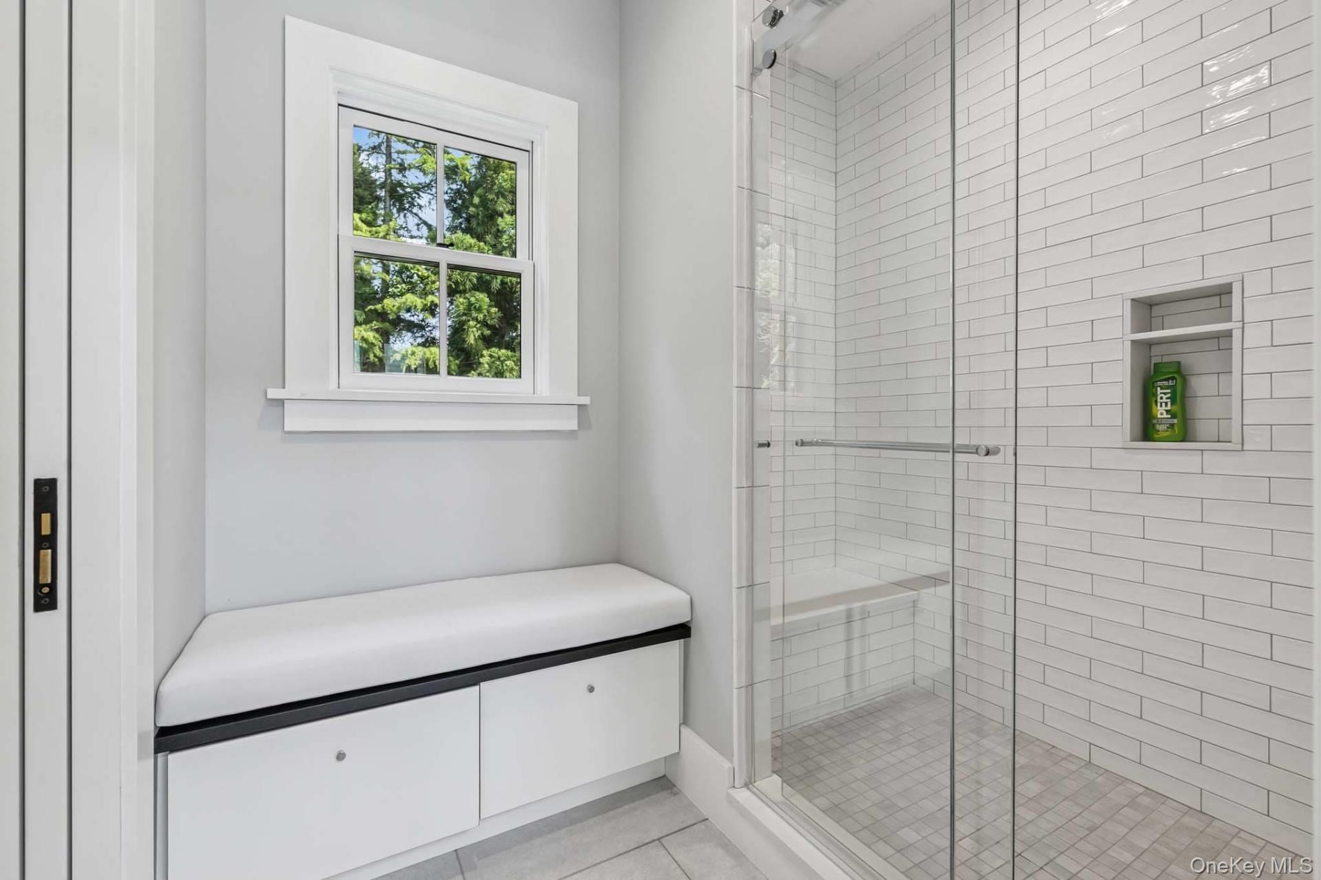 162 Whites Lane, Southampton, NY 11968