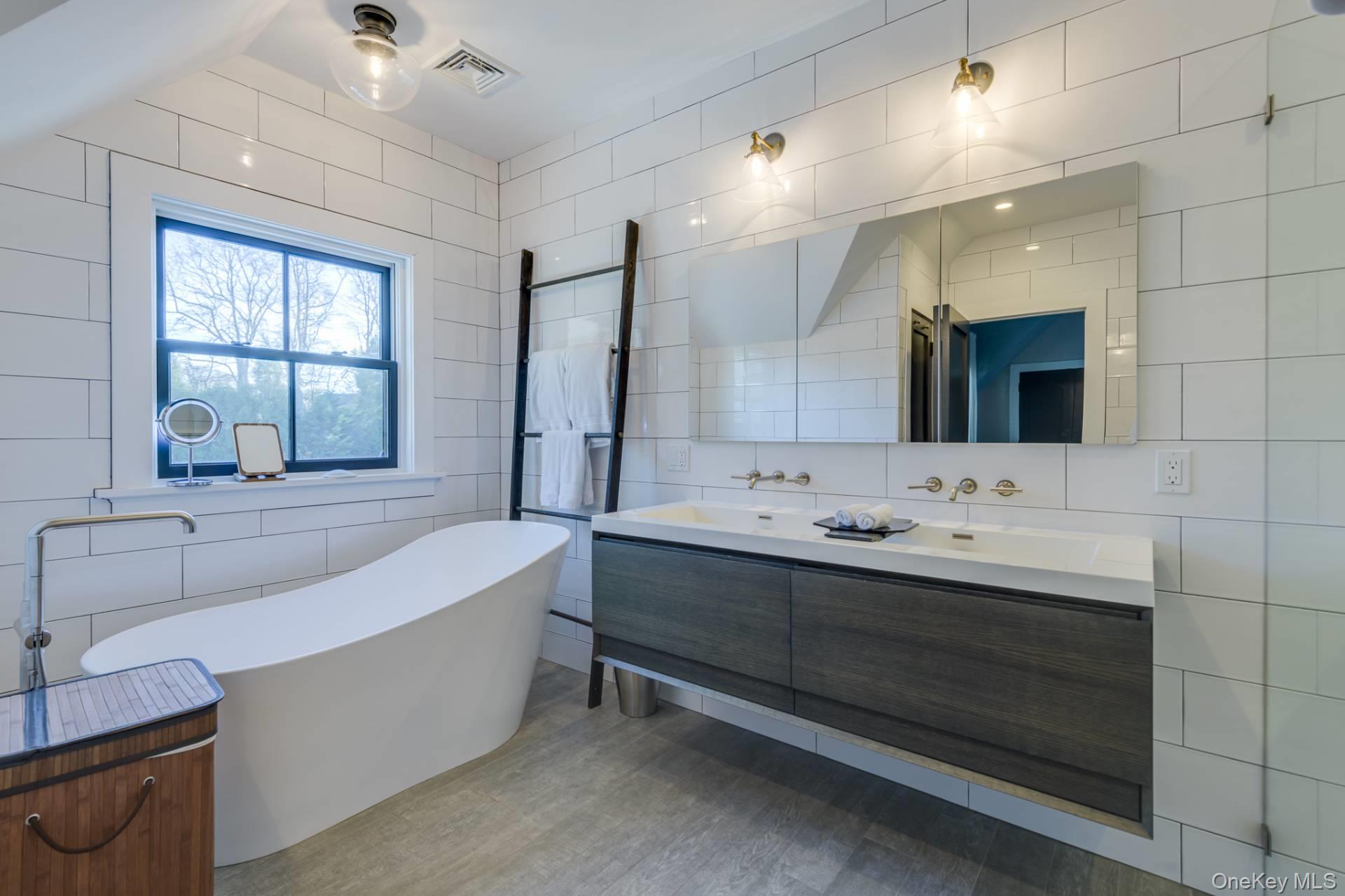 162 Whites Lane, Southampton, NY 11968