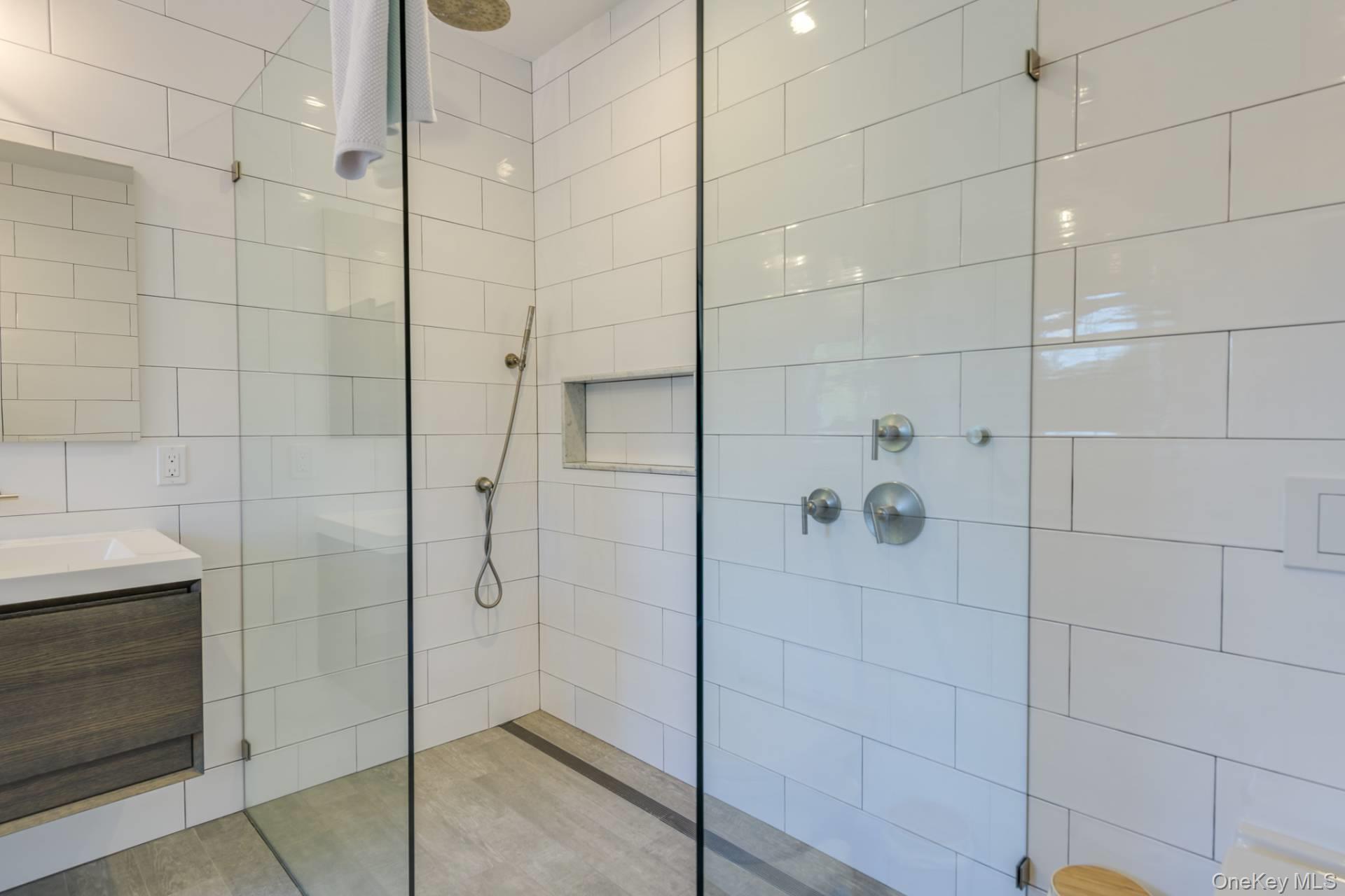 162 Whites Lane, Southampton, NY 11968