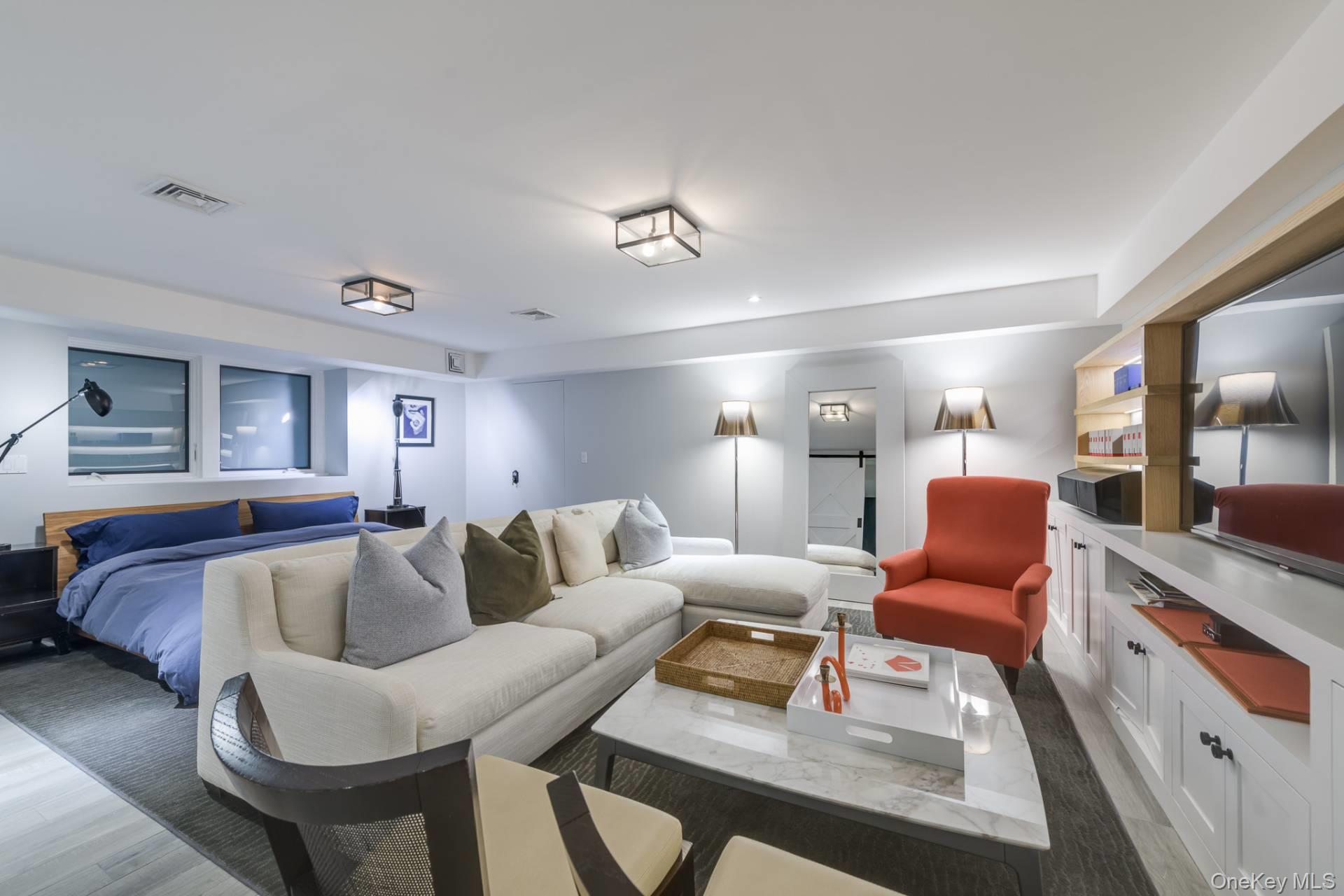 162 Whites Lane, Southampton, NY 11968