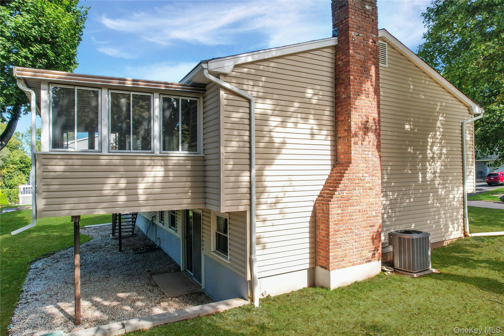 11 Mein Drive, New City, NY 10956