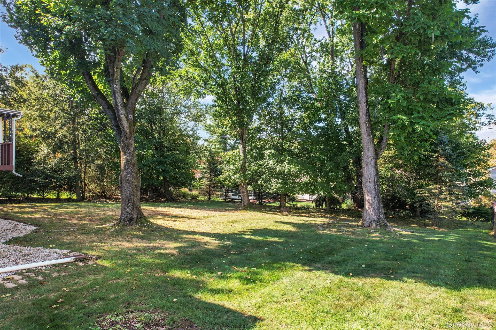 11 Mein Drive, New City, NY 10956