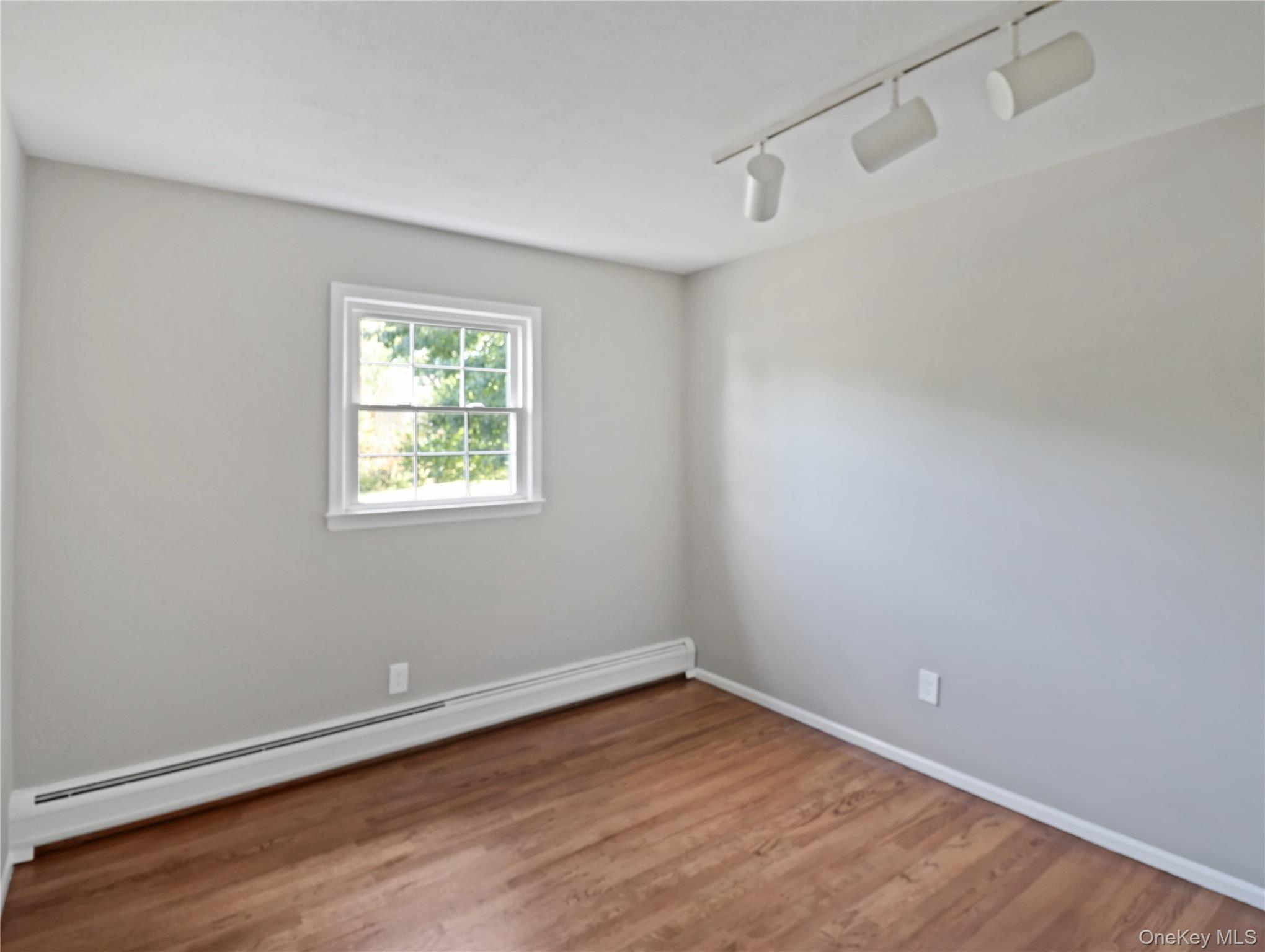 11 Mein Drive, New City, NY 10956