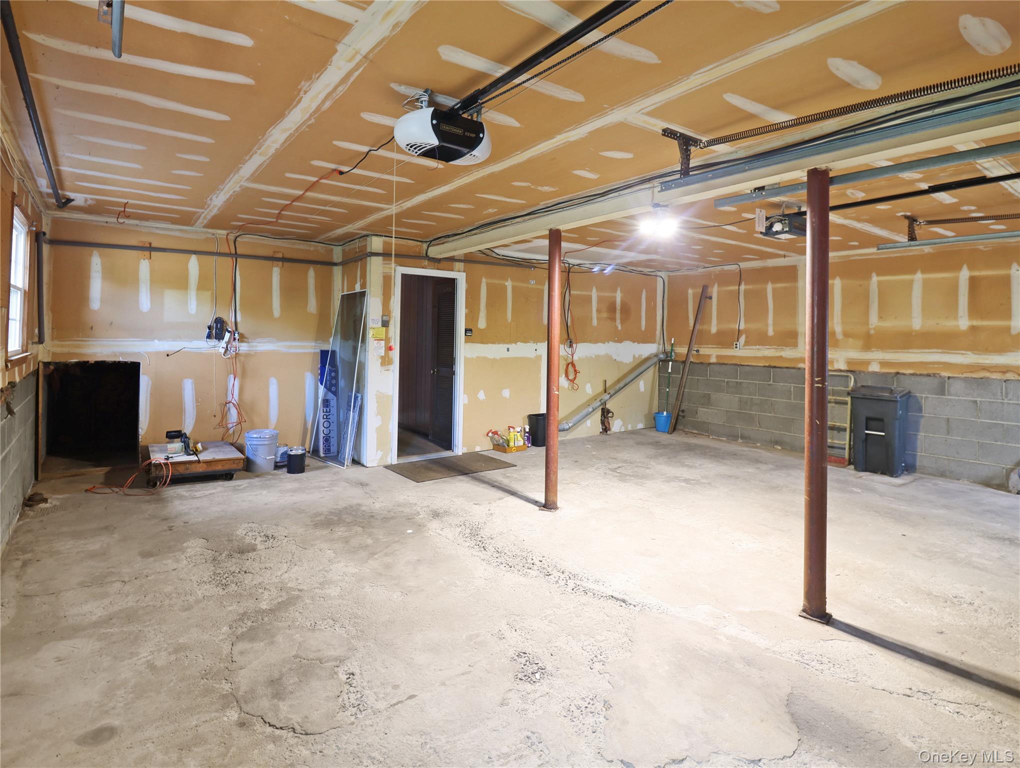 11 Mein Drive, New City, NY 10956