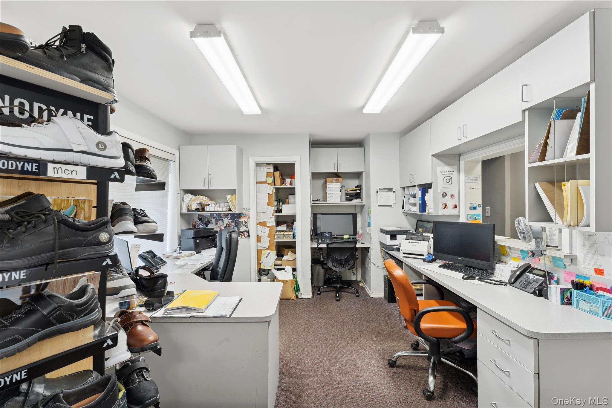 5 Seaton Gate, Valley Stream, NY 11580