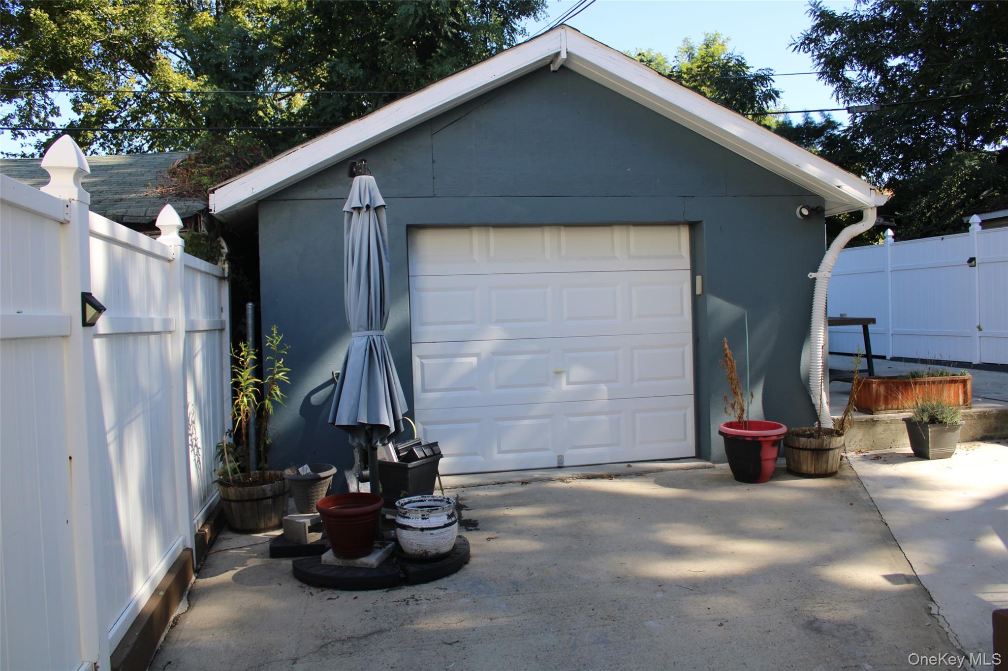 21919 143rd Road, Springfield Gardens, NY 11413