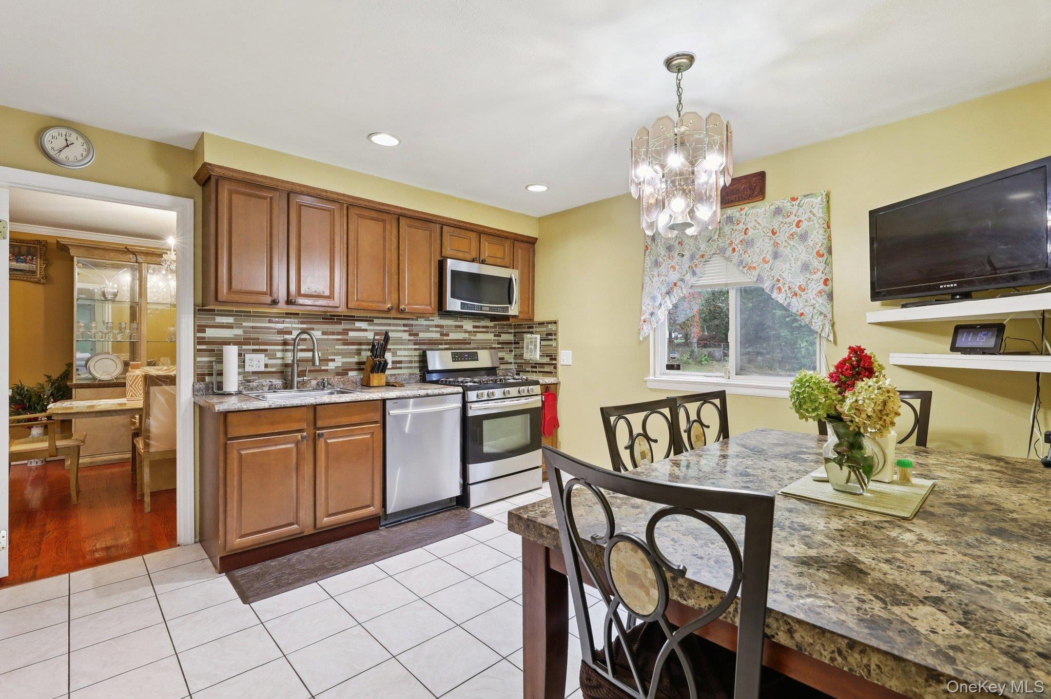 21 Zabella Drive, New City, NY 10956