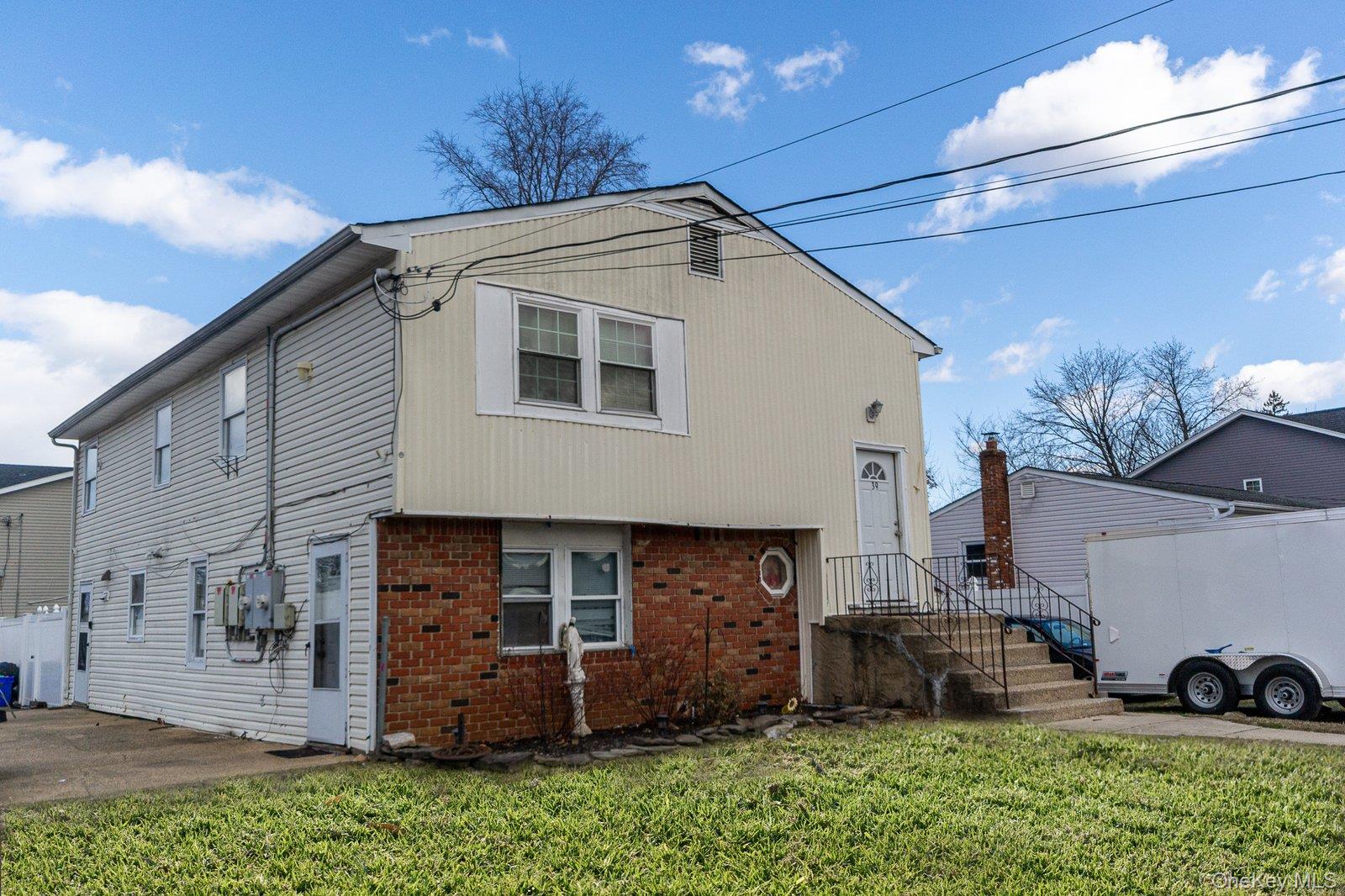 39 Brooklyn Avenue, Wyandanch, NY 11798