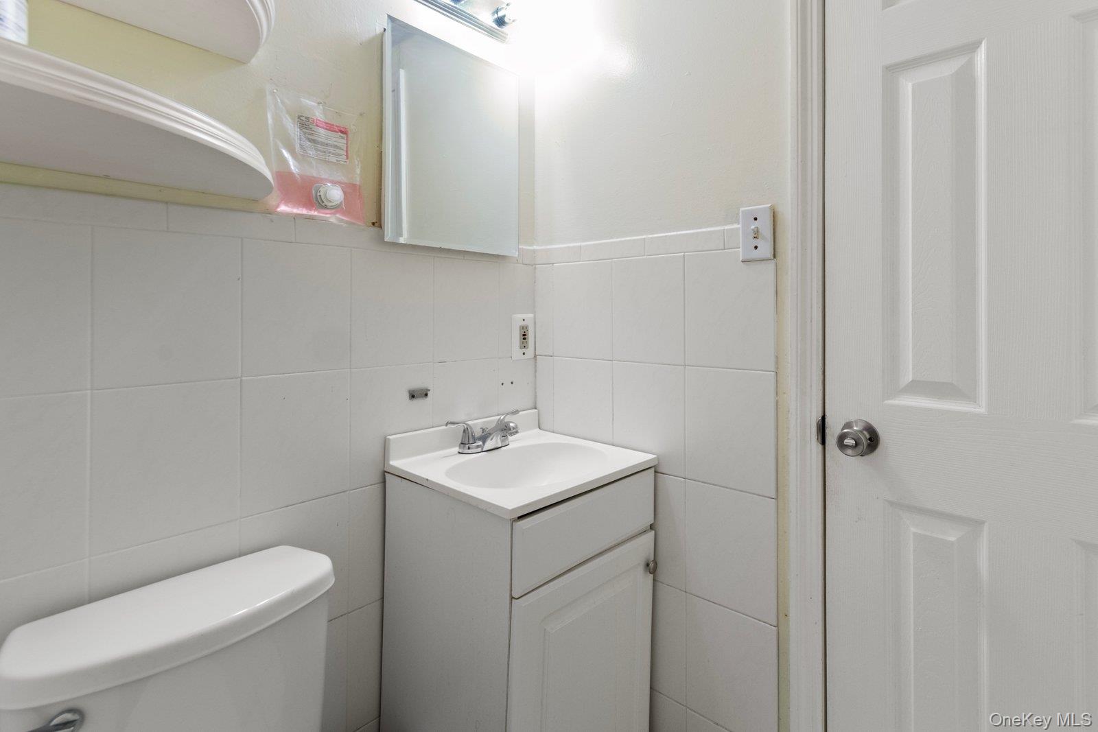 39 Brooklyn Avenue, Wyandanch, NY 11798