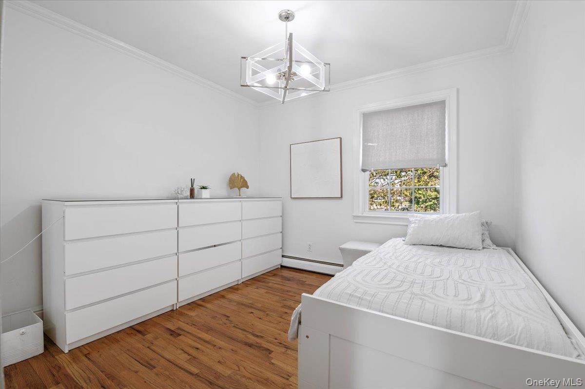 375 Broadway, Lawrence, NY 11559