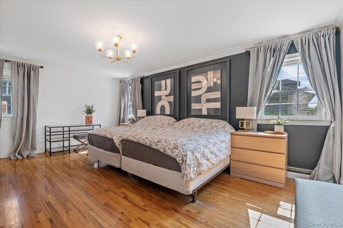 375 Broadway, Lawrence, NY 11559