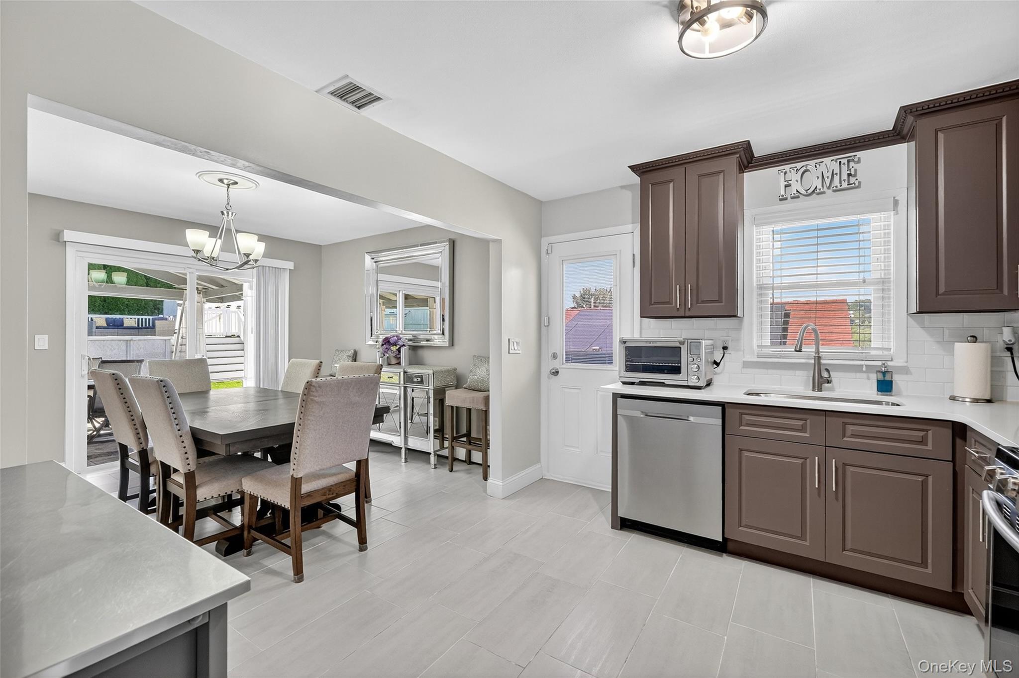 101 Curtis Lane, Yonkers, NY 10710