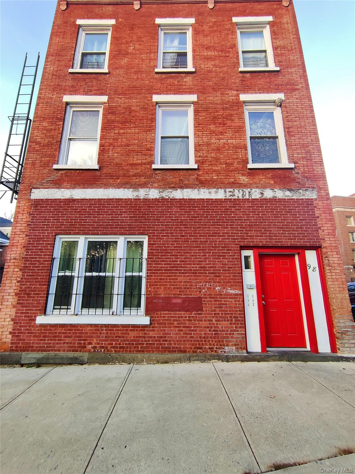 98 Montgomery Street # 1, Poughkeepsie, NY 12601