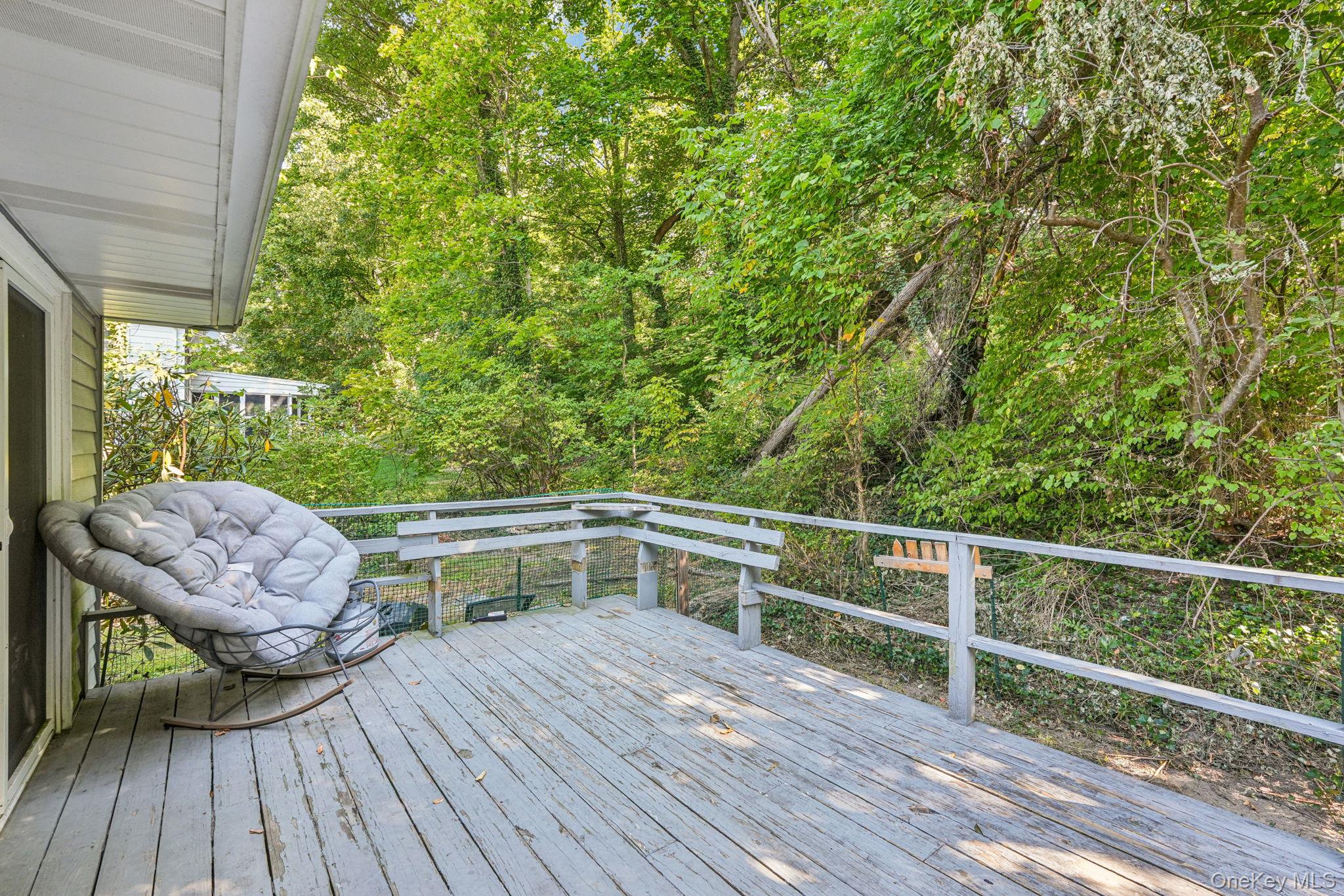 6 Leawood Drive, Briarcliff Manor, NY 10562