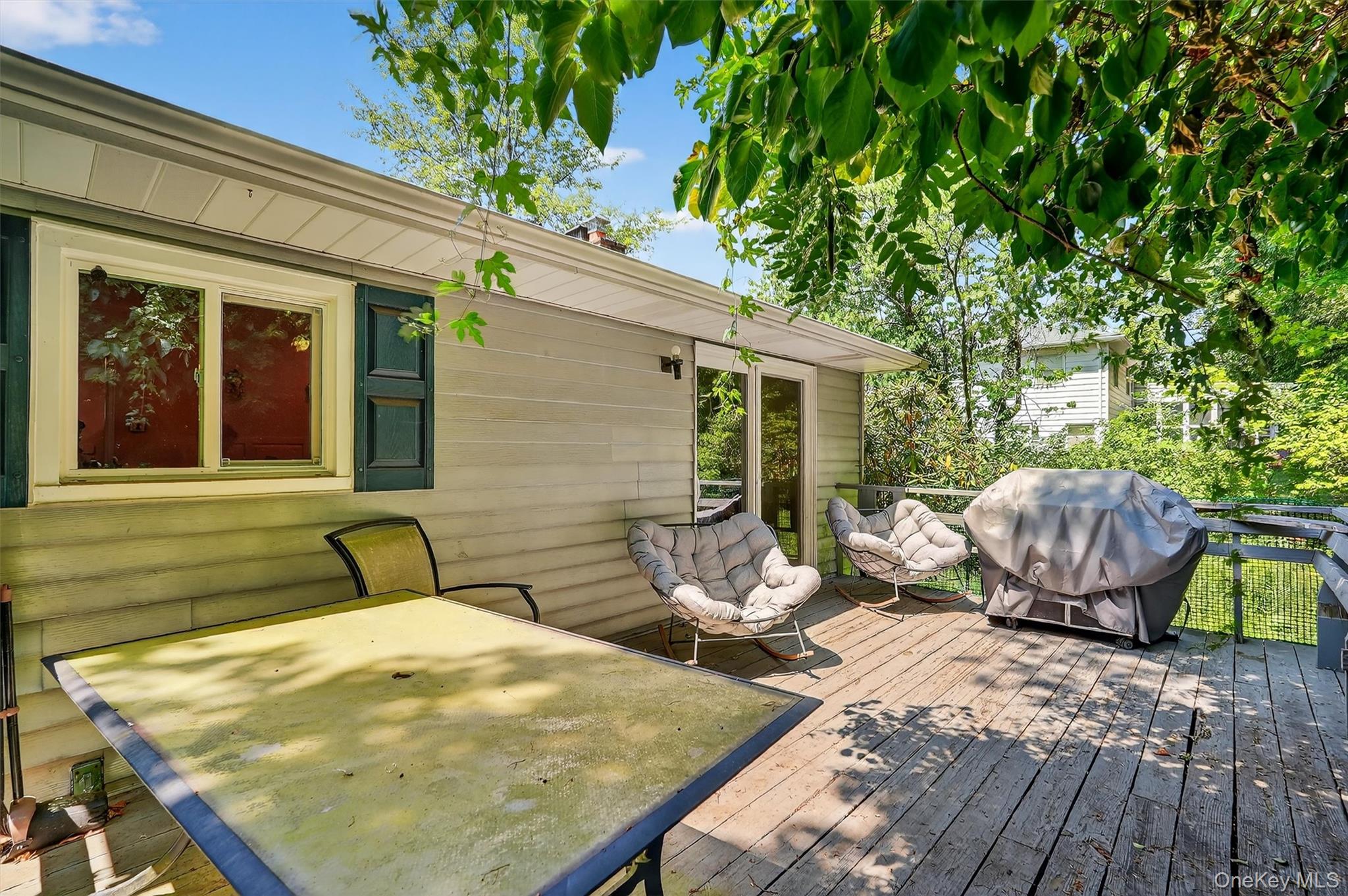 6 Leawood Drive, Briarcliff Manor, NY 10562