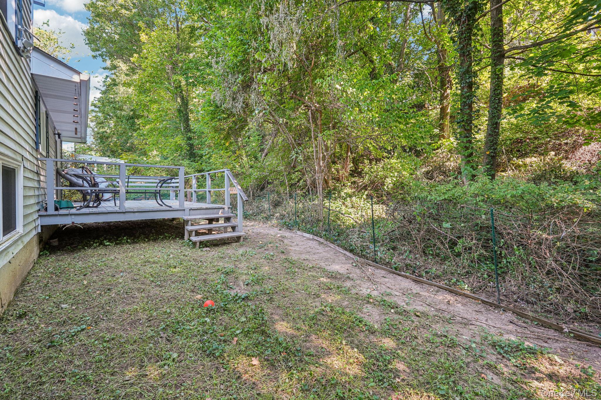 6 Leawood Drive, Briarcliff Manor, NY 10562