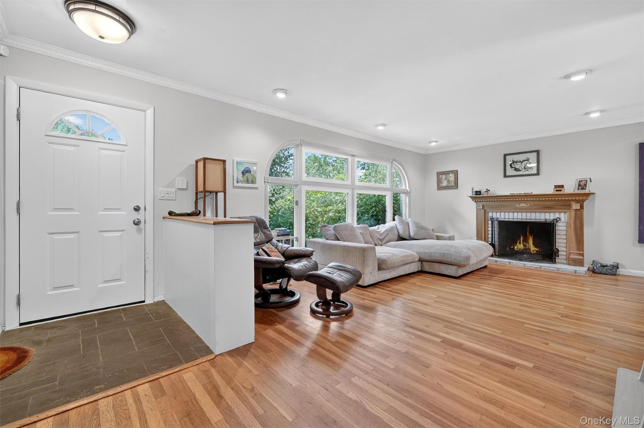 6 Leawood Drive, Briarcliff Manor, NY 10562