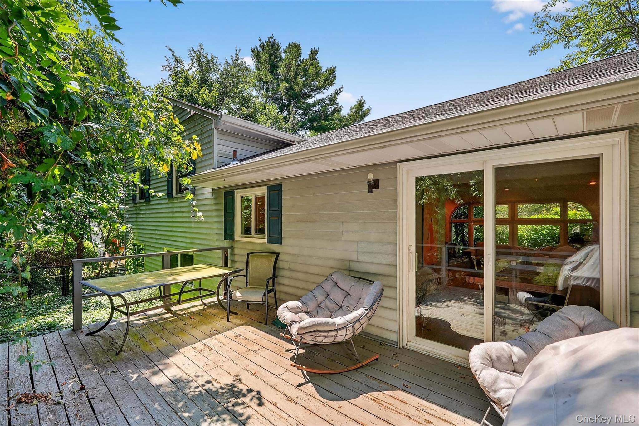 6 Leawood Drive, Briarcliff Manor, NY 10562