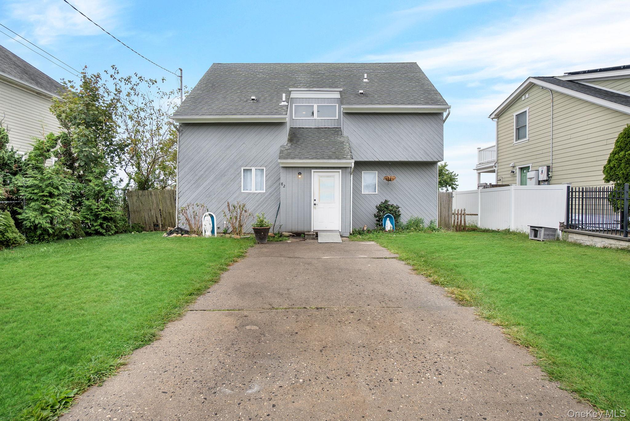 82 Grandview Drive, Shirley, NY 11967