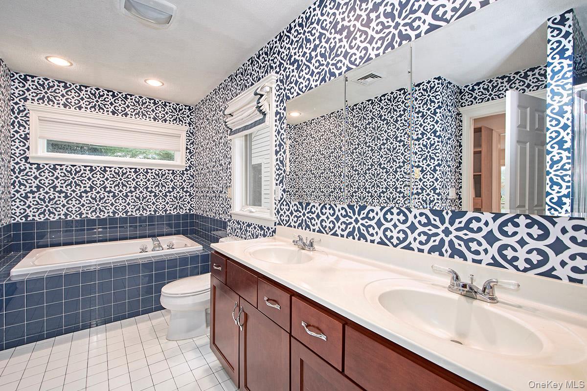 916 Heritage Drive # A, Somers, NY 10589