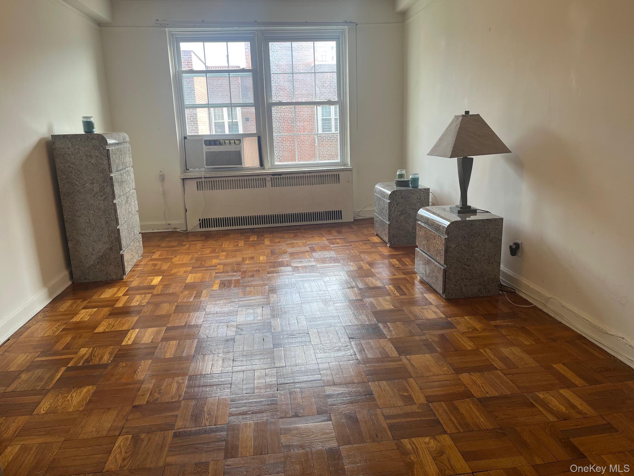 230 Central Avenue # 3J, Lawrence, NY 11559