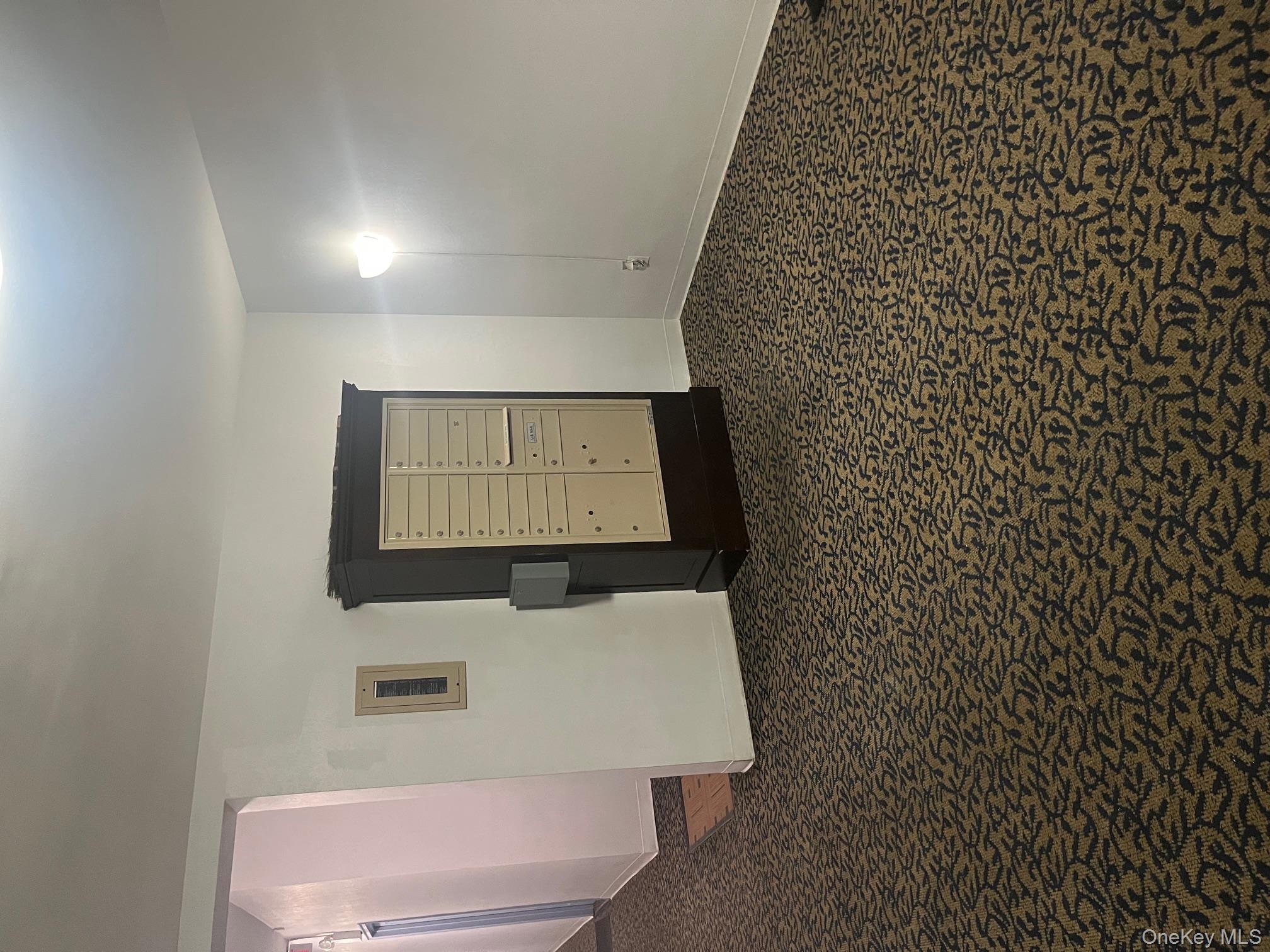 230 Central Avenue # 3J, Lawrence, NY 11559