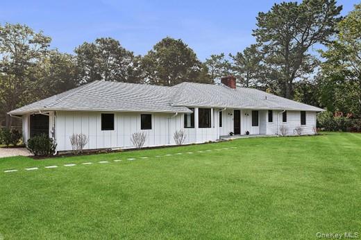 10 Lenape Road, Southampton, NY 11968