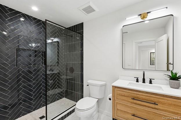 10 Lenape Road, Southampton, NY 11968