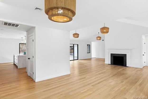 10 Lenape Road, Southampton, NY 11968