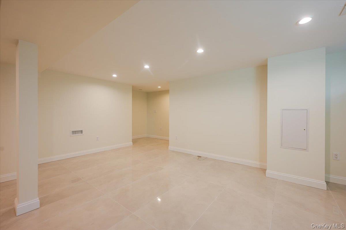 114 Emily Ave, Elmont, NY 11003