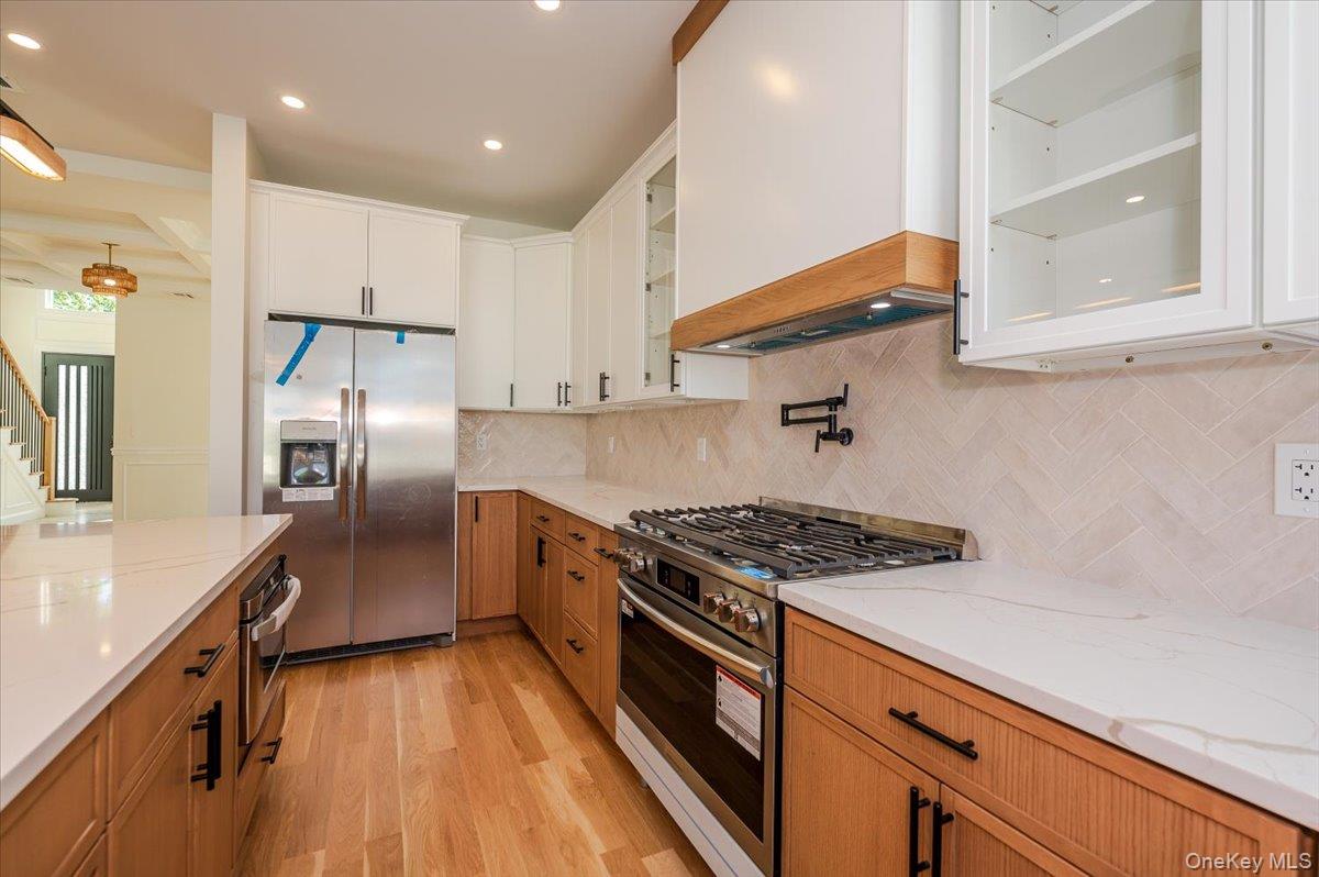 114 Emily Ave, Elmont, NY 11003