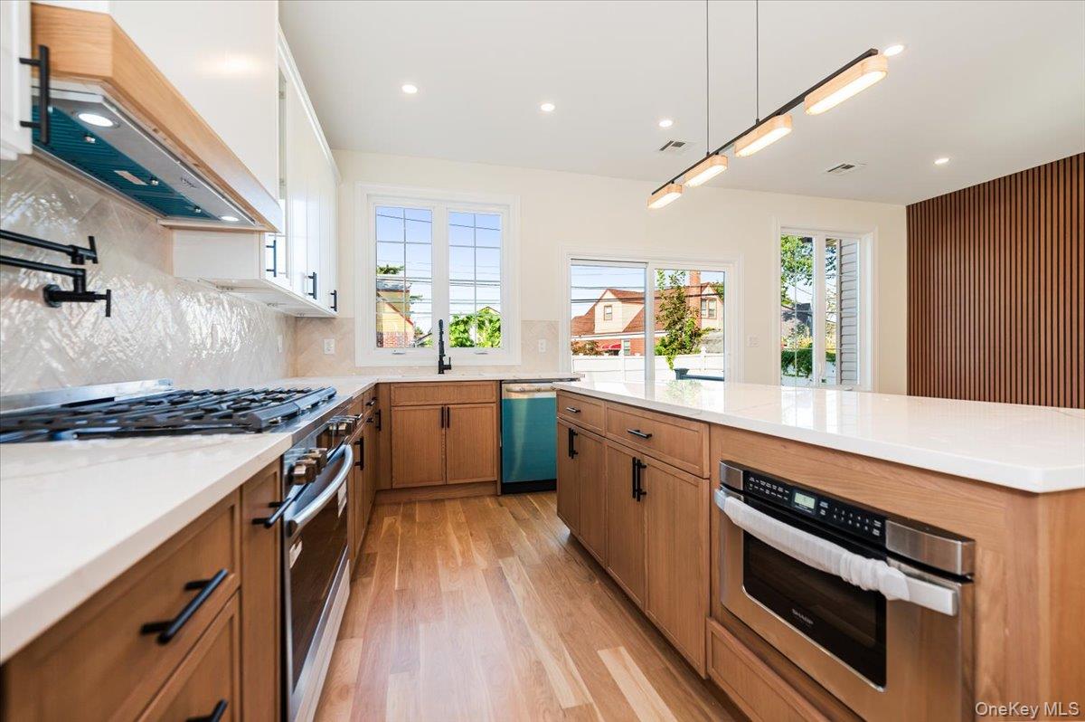 114 Emily Ave, Elmont, NY 11003