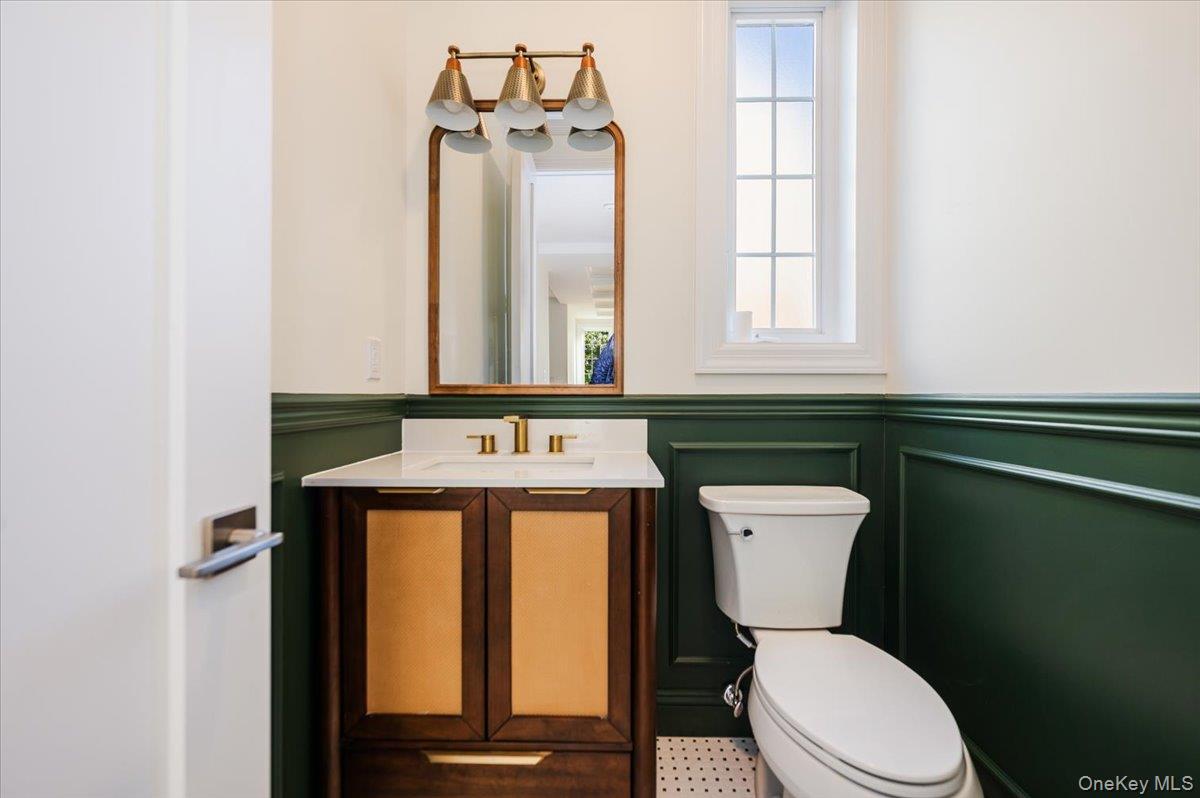 114 Emily Ave, Elmont, NY 11003