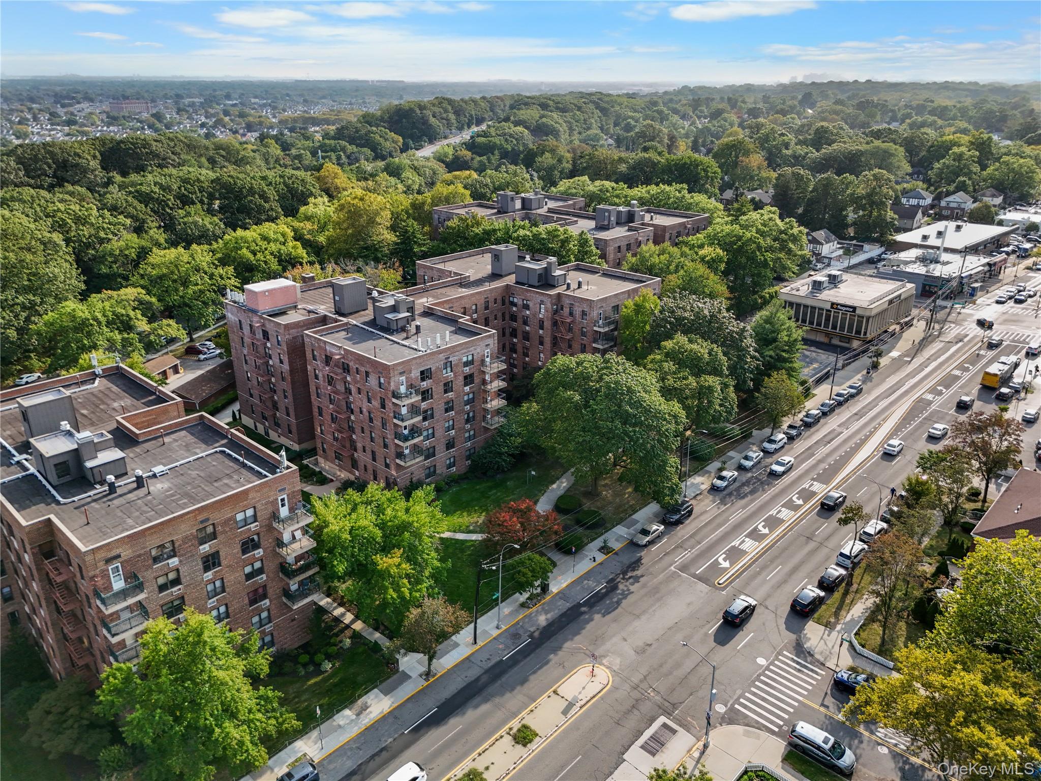 22424 Union Turnpike # 1H, Oakland Gardens, NY 11364