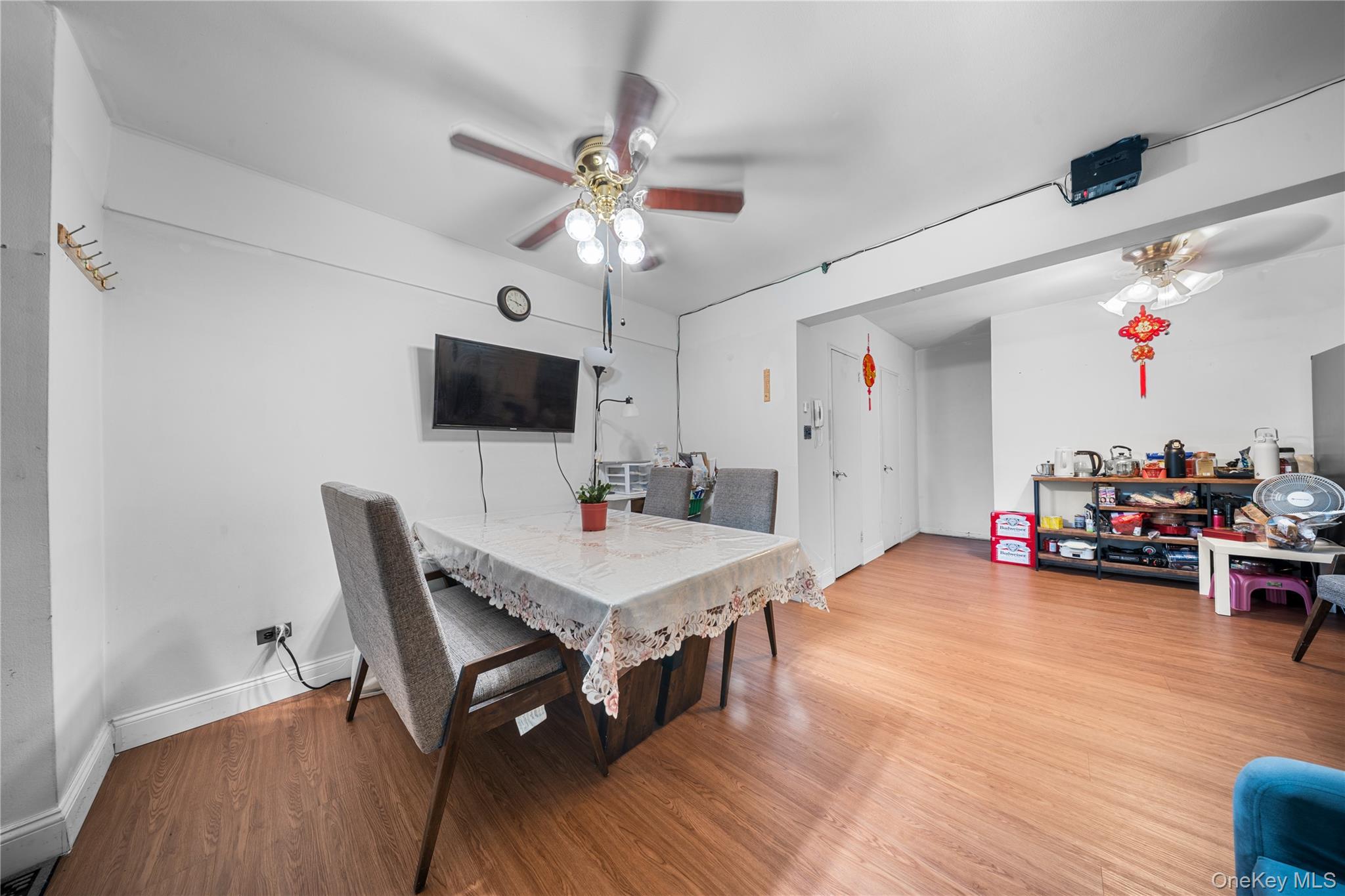 22424 Union Turnpike # 1H, Oakland Gardens, NY 11364