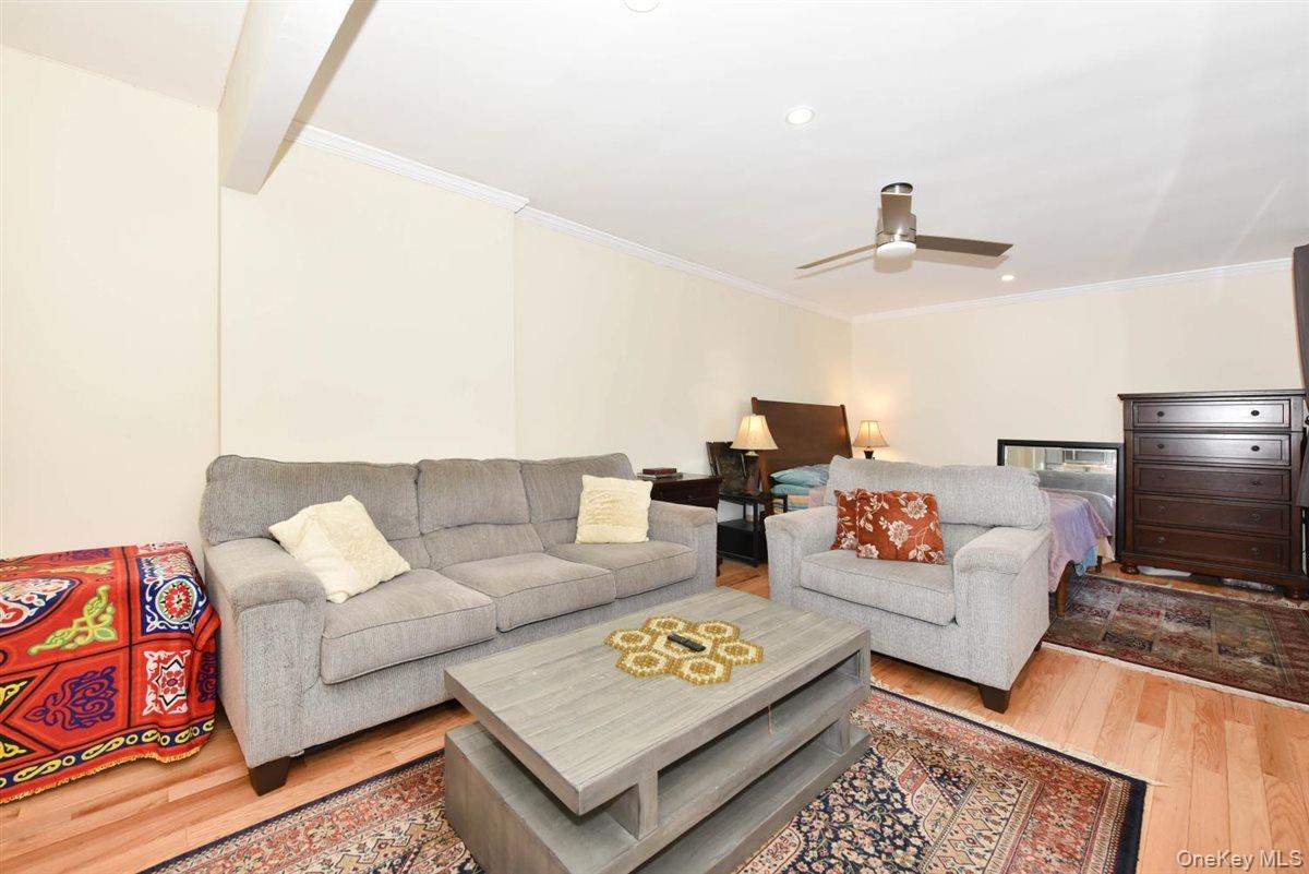 84-01 Main Street # 728, Briarwood, NY 11435