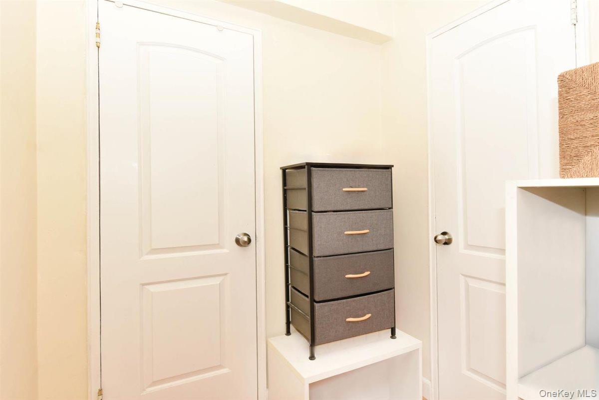 84-01 Main Street # 728, Briarwood, NY 11435