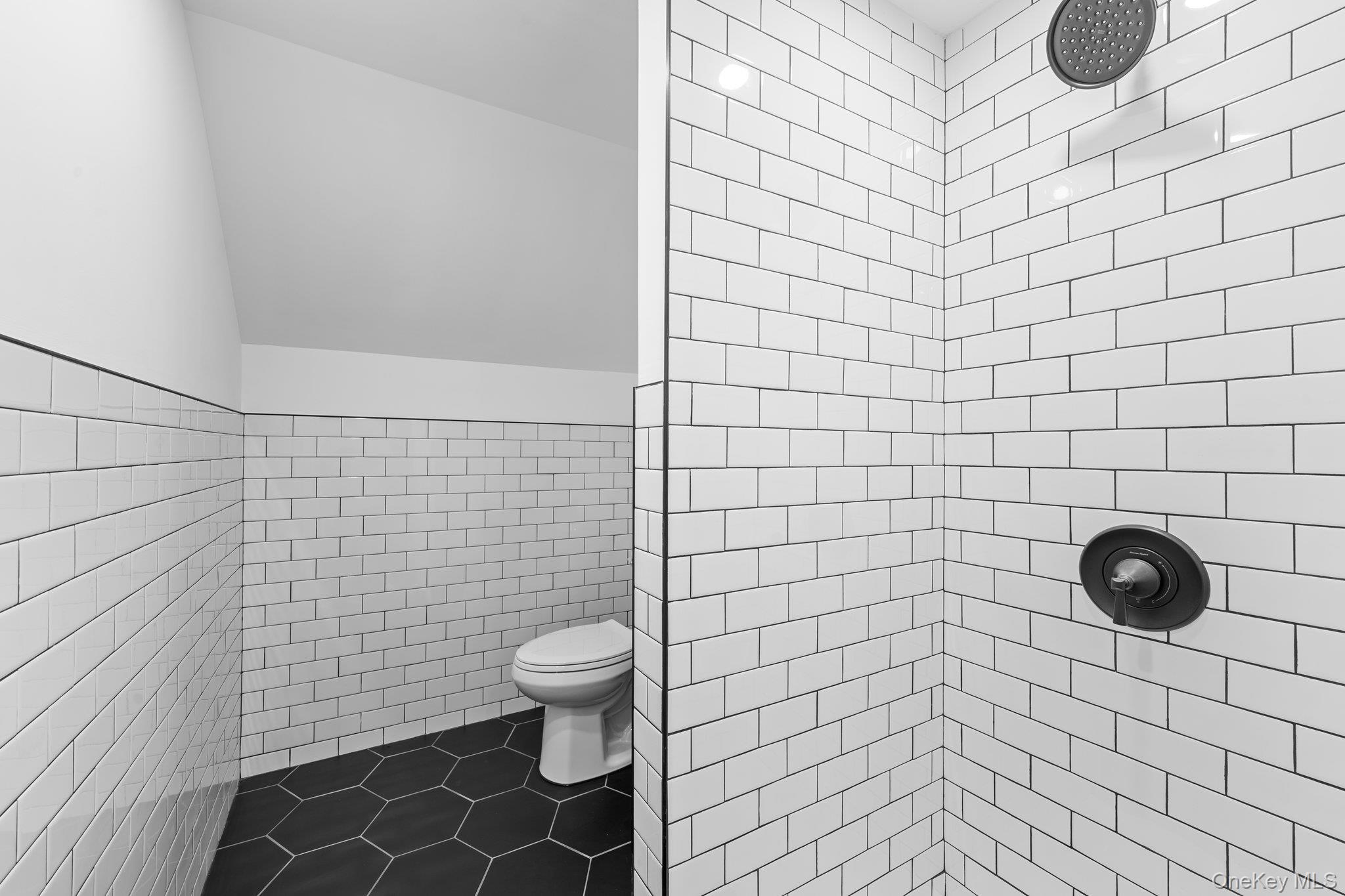 15 E Hamilton Avenue, Massapequa, NY 11758