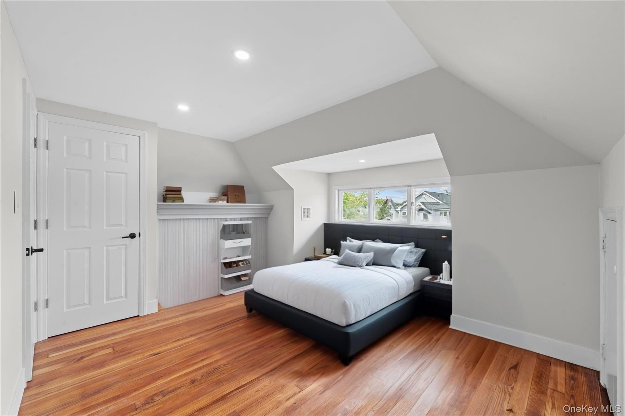 15 E Hamilton Avenue, Massapequa, NY 11758