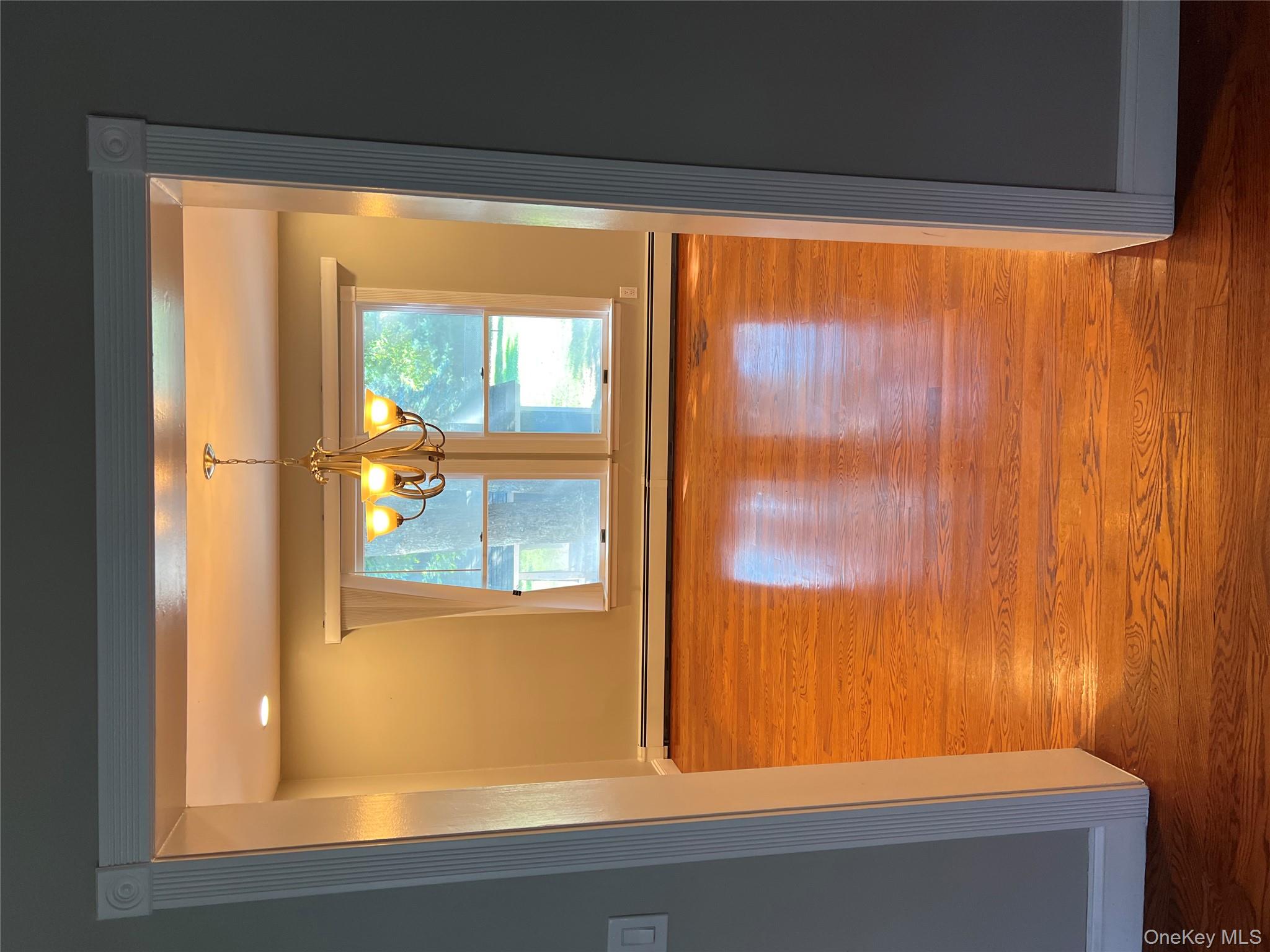 10 Jonah Road, Miller Place, NY 11764