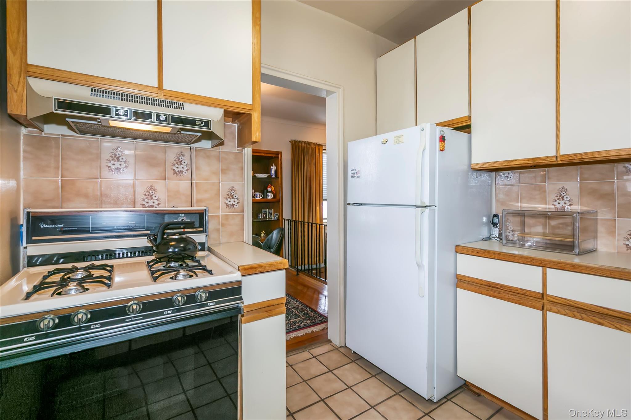 77-15 113 Street # 6L, Forest Hills, NY 11375