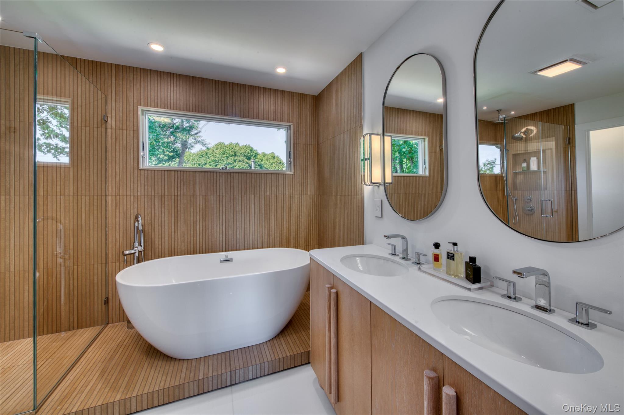 980 Manhanset Avenue, Greenport, NY 11944