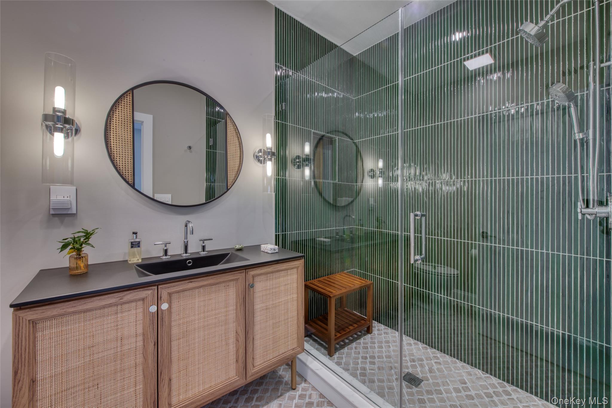 980 Manhanset Avenue, Greenport, NY 11944